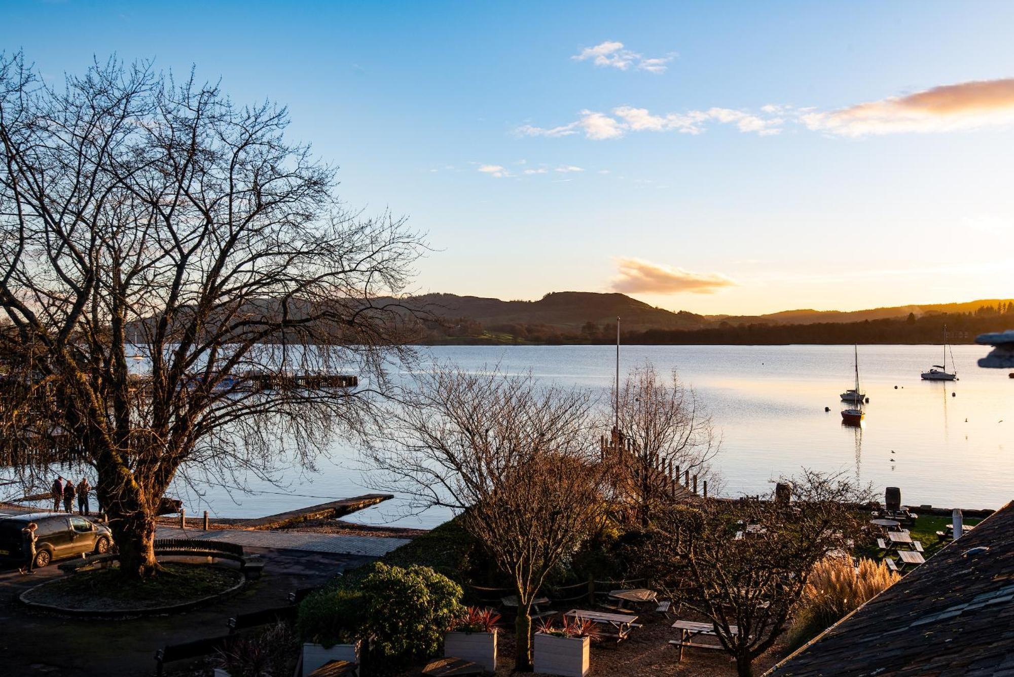 Windermere Rooms At The Wateredge Inn แอมเบิลไซด์ ภายนอก รูปภาพ